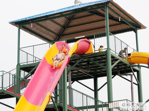 水上樂(lè)園 (3)